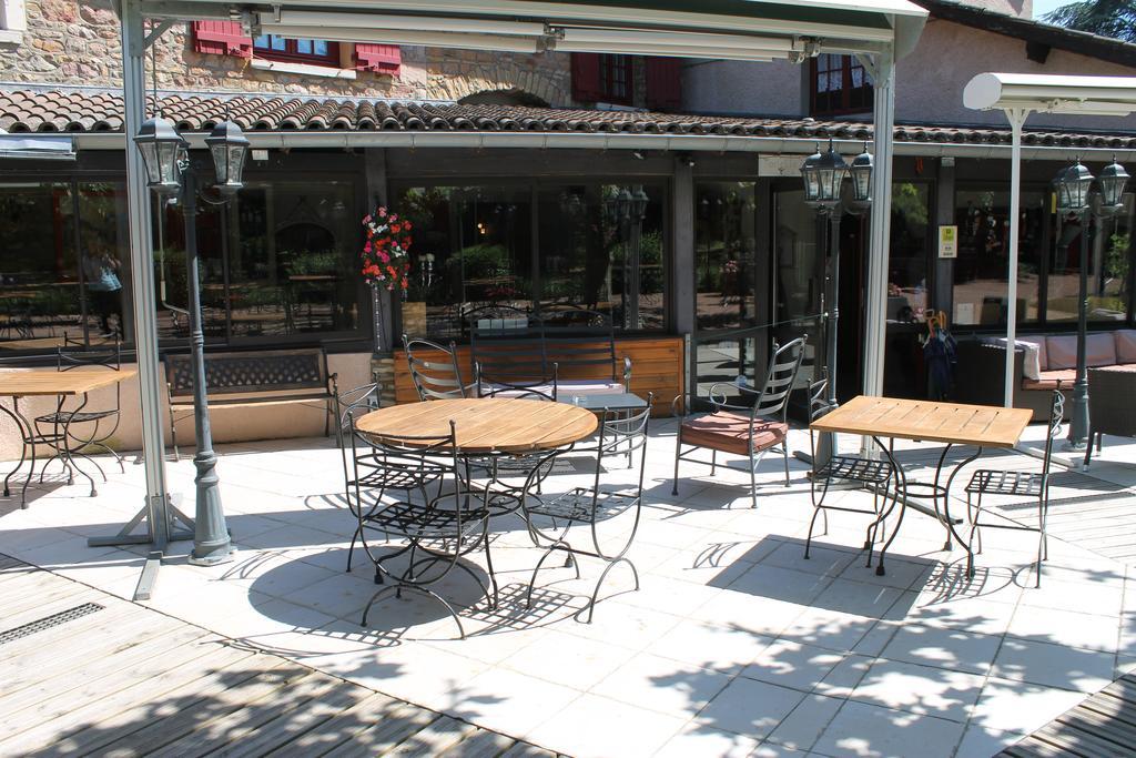 Hôtel Restaurant Le Moulin de Saint Verand Saint-Vérand Exterior foto